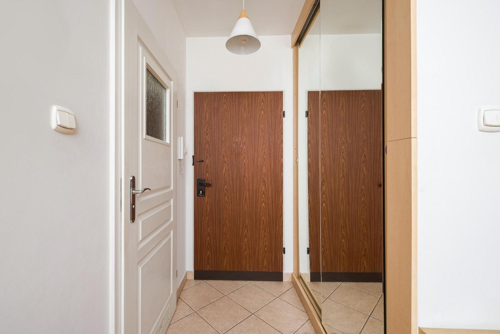 Metro Mlynow Pleasant Apartament Варшава Экстерьер фото